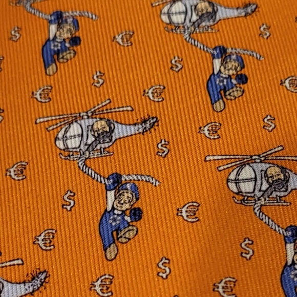 Vineyard Vines Other - Vineyard Vines Custom Van Evk Global Helicopter Tie with tags and box.